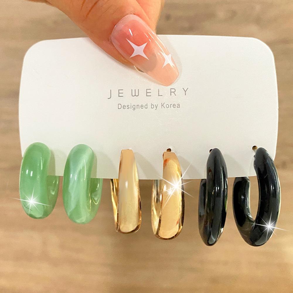 Acetatplatten-Ohrring-Set 3 Paar kreative neue Temperament-Retro-C-förmige Buchstaben-Harzohrringe