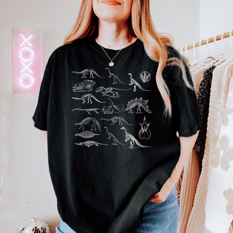 Dinosaur Fossils TShirt Dinosaur Lover Tshirt Paleontology T Shirt Vintage Shirt Ancient Fossil Gift Dino Tee