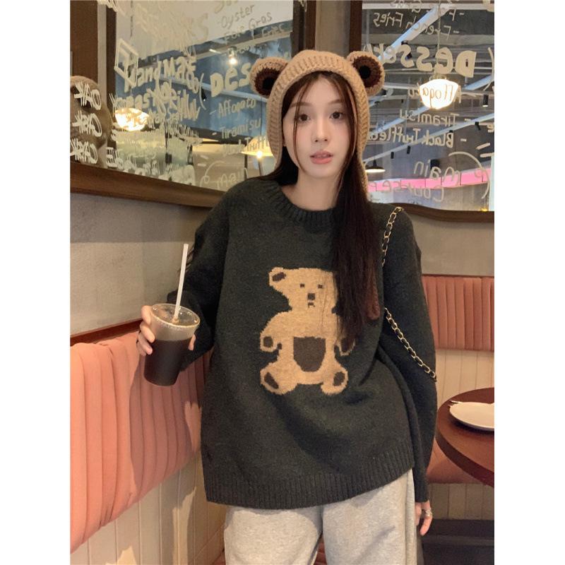PPHOME Cute Bear & Girl Crew Neck Christmas Sweater - Autumn Winter Loose Fit, Age-Reducing Knit