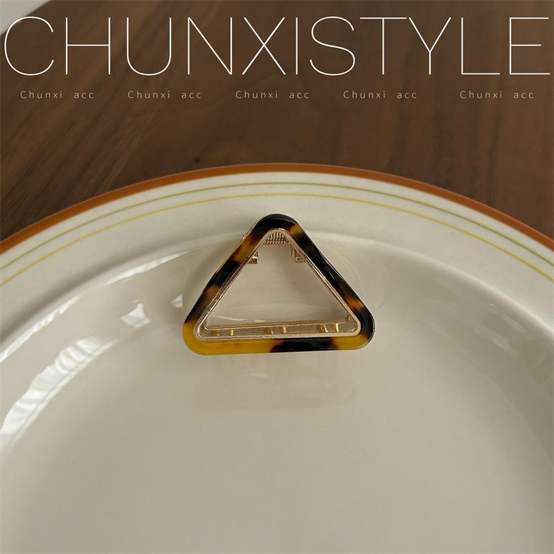 Dark Series Tortoiseshell Leopard Acetate Claw Clip: Large/Medium Hair Clip for Women