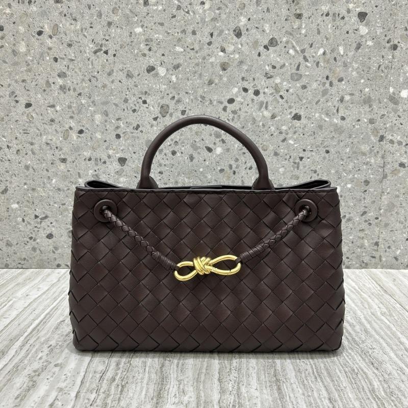 Bag Women's New Leather Handwoven Bag Niche Fashion Handbag Shoulder Messenger Bag