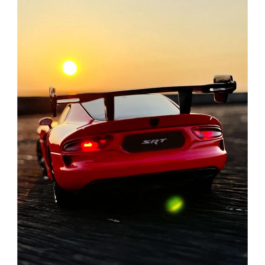 1/32 Dodge Viper ACR SRT Alloy Sports Car Model Diecasts Metal Toy Vehicles Car Model Simulation Sound and Light Childrens Gifts