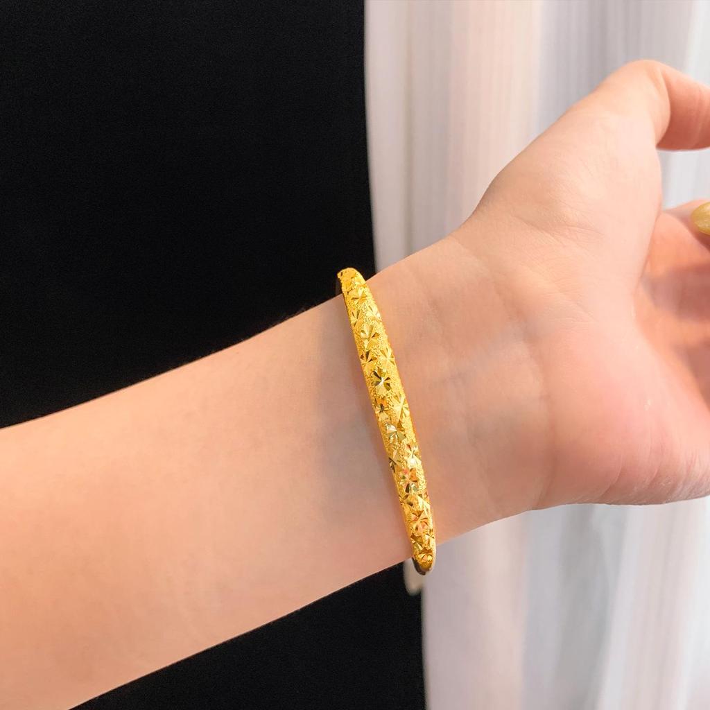Women's Retro Star Bangle: Imitation Gold Push-Pull Bracelet
