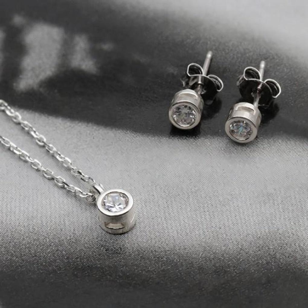 Women's Daily Accessory Sari Cubic Simple Necklace