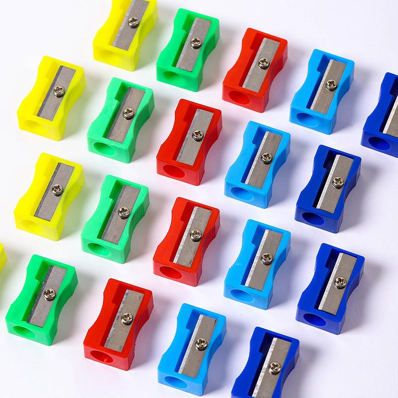 20ks přenosné jednoduché mini barevné jednootvorové obdélníkové plastové ořezávátko na tužky pro děti školní potřeby