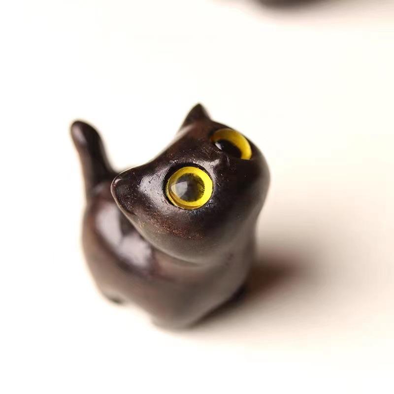 Green Sandalwood Carving Strange Kitten Animal Creative Wooden Cute Cat Play Hand Handle a Small Birthday Gift Craft