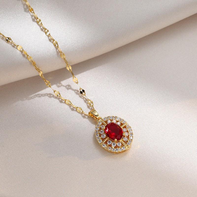 Women's Fashion Heart Pendant Necklace - Elegant, Simple Design, Versatile Clavicle Chain Jewelry