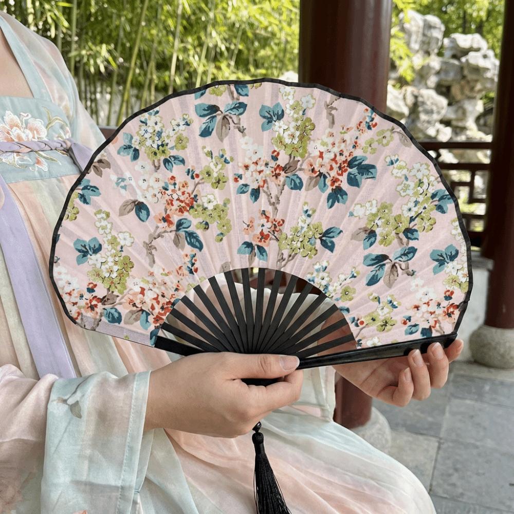 Retro Mini Shell Fan Portable Chinese Style Fan Decorative Folding Hand Fan Photo Prop