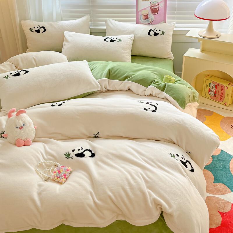 OEING Cartoon Milk Velvet 4-Piece Bedding Set