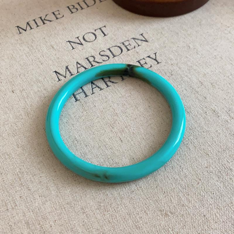 Acrylic Marbled Thin Round Bangle - Retro Minimalist Luxury Bracelet for Women