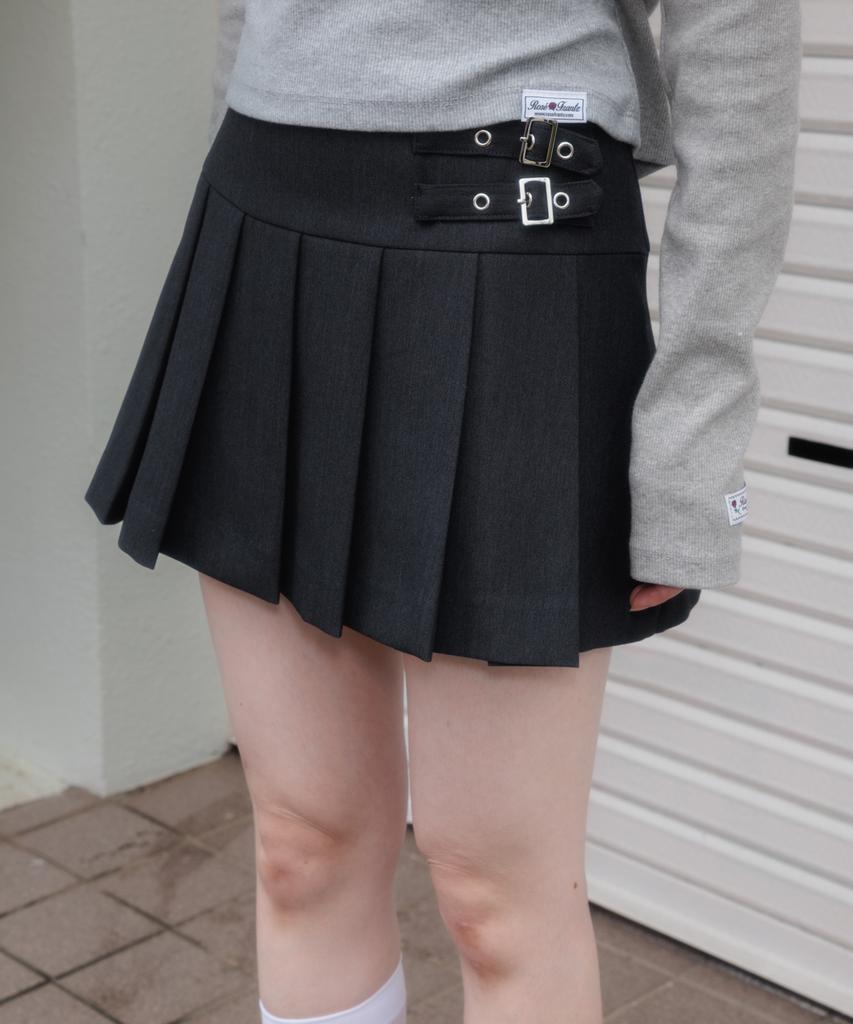 Rose Franz Double Buckle Pleat Mini Skirt [Charcoal]