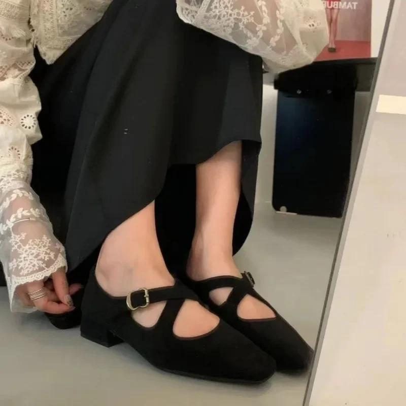 

Мода 2025 Кожа Леопардовый принт Балетки Женские Туфли Мэри Джейн Совершенно новые Трендовые С перекрестными ремешками на пряжках Повседневные Удобные Балетки 40 чёрный