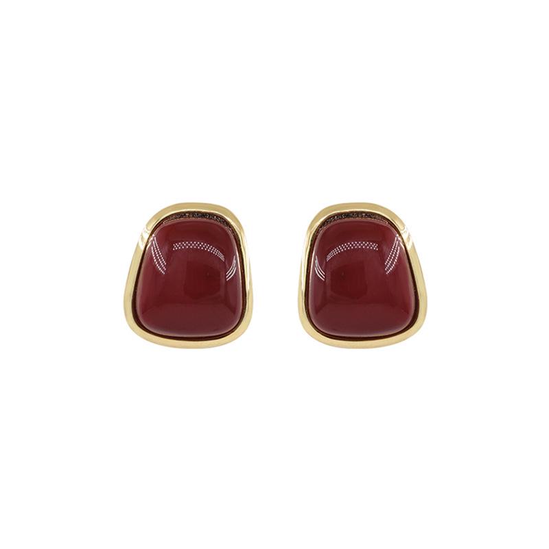 2023 Trendy French Retro Burgundy Geometric Stud Earrings
