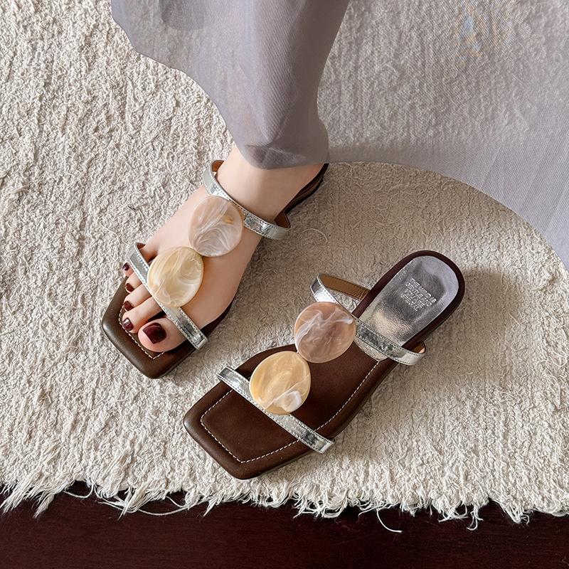 Moda Nuovo da donna vera pelle, pelle bovina, accessori giada imitazione, tacchi bassi, dita scoperte, comode pantofole alla moda