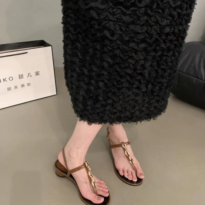 Fashion Women's Sandals Summer New Leather Metal Chain Mid-high Heels Shoe Clip Toe Trend Fashionable Simple Elegant Sandals Sandalias
