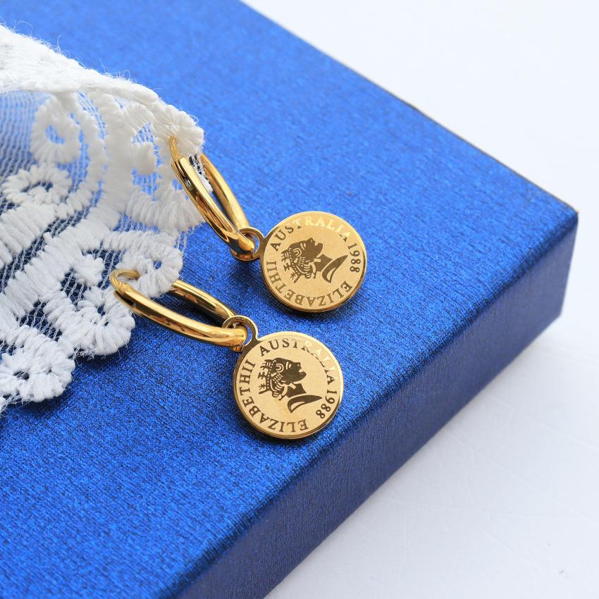 French ins style queen coin pendant earrings, 18K gold temperament versatile and simple ear buckle