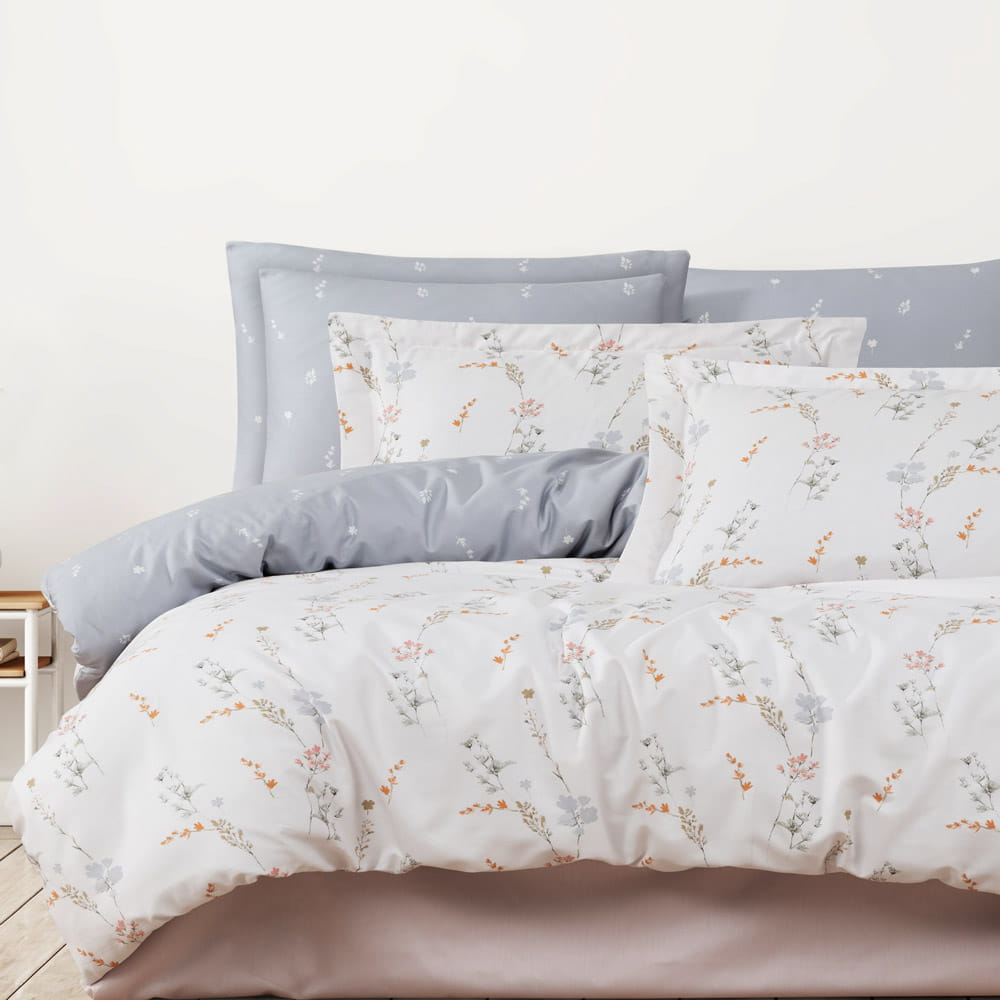 Cotton satin bedding 220x200 Luxury Premium Perimelis white with delicate gray flowers