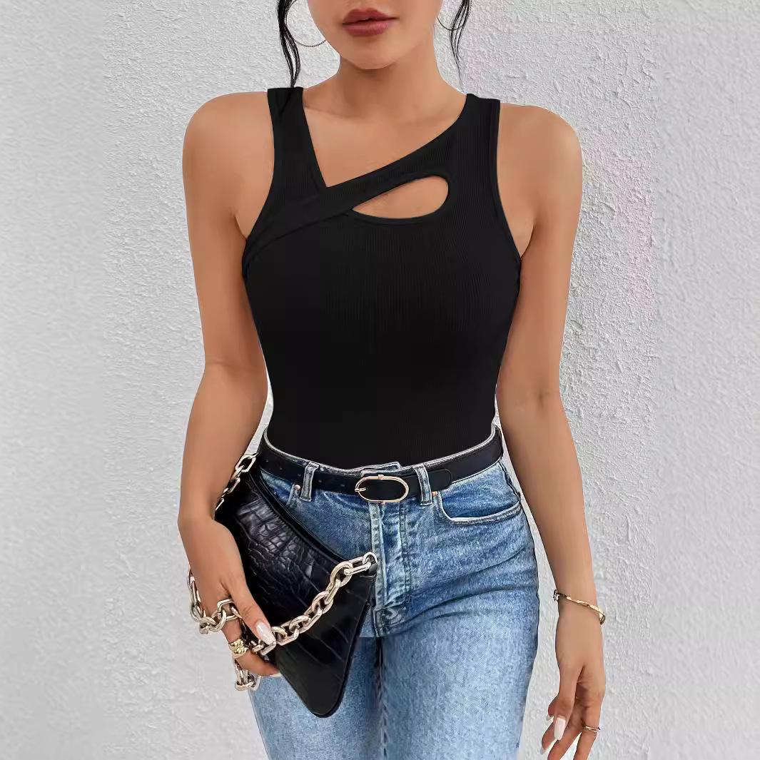 

European & American Women s Slimming Sleeveless Hollow-Out Vest - Versatile High-End Fashion Extra Large