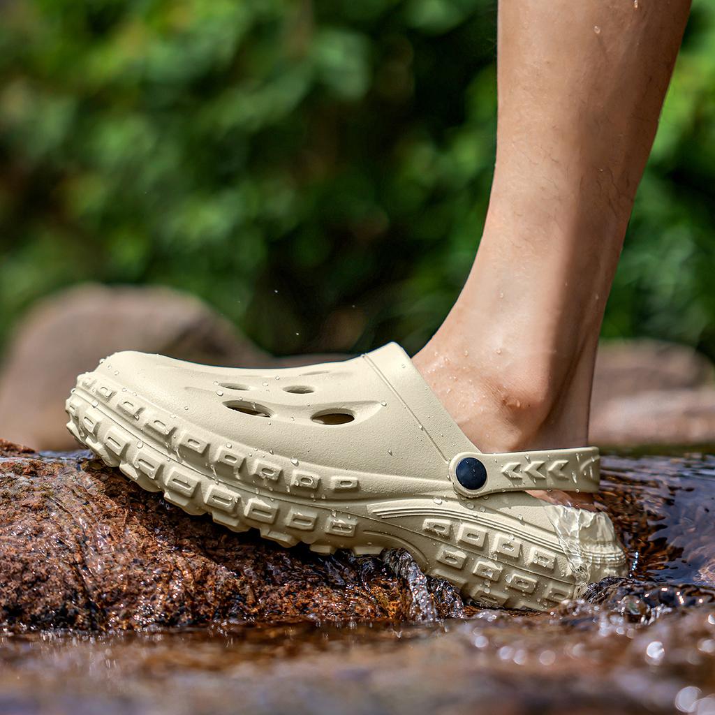 Platform Women Clogs Shoes Beach EVA Thick Bottom Sandals Fashion Comfortable Men Clogs Shoes