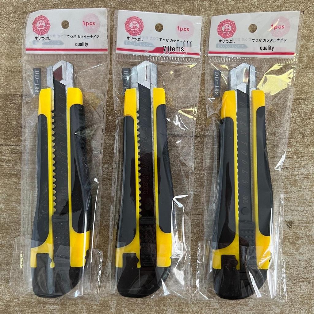 100 Large Utility Knives: Versatile Craft & Paper Cutters, Wallpaper & Express Knives