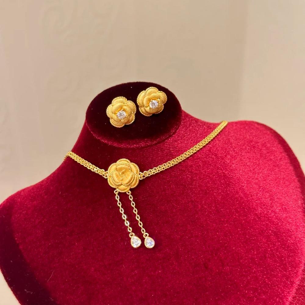 

Elegant French Royal Style Brushed Camellia Choker Necklace and Rose Earrings Jewelry Set for Women
