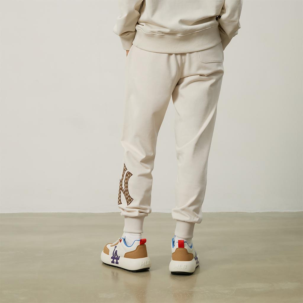 New MLB MONOGRAM Collection New York Yankees 24FW Casual Pants Knitted Sweatpants Unisex Dark Cream 3APTM0144-50CRD