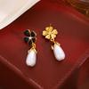 French Retro Elegant Oil Drop Flower Water Drop Pearl Earrings, Light Luxury High Sense Medieval Vintage Earrings Women