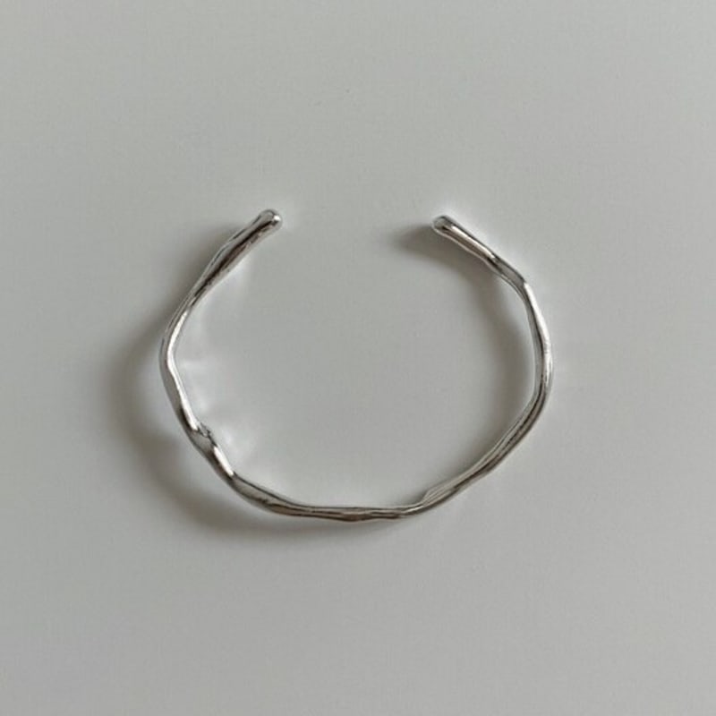 

Legemme Flowing bangle Silver