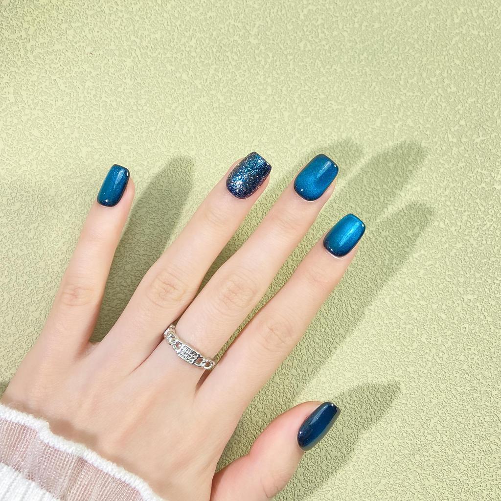 Pure Handmade Deep Sea Blue Cat Eye Nails - Stylish Long Ladder Manicure, Skin-Brightening & Eye-Catching, Popular Internet Celebrity Style