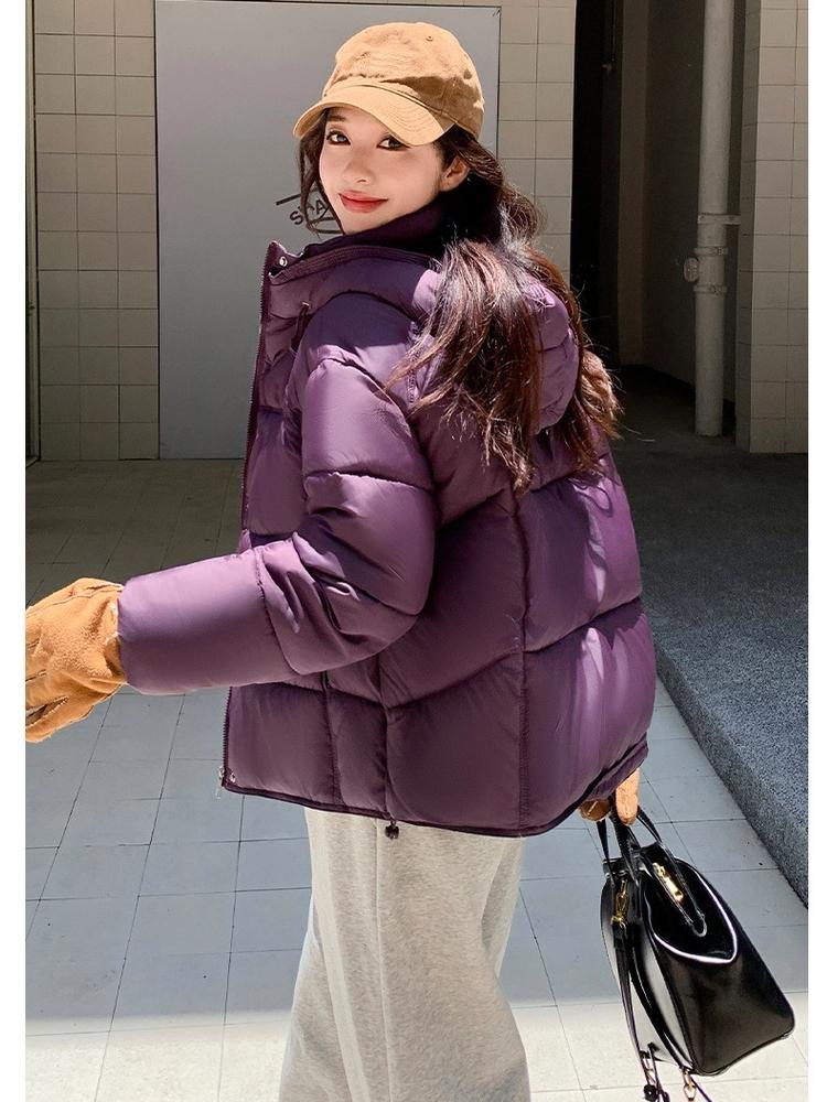 Dámská krátká větruodolná zateplená zimní bunda s kapucí a raglánovými rukávy