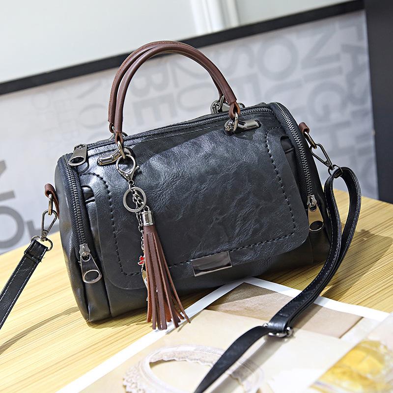 Women Vintage Fashion Bag Pu Leather HandBag Ladies Large Capacity Sling Bag with Tassel Pendant