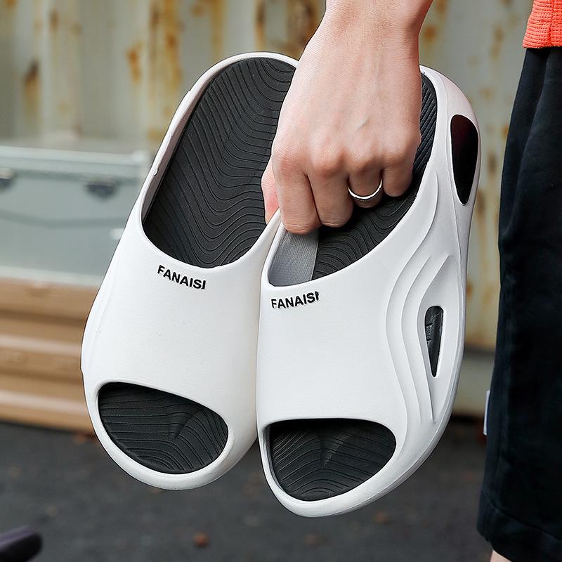 Men's Trendy Non-Slip Indoor/Outdoor Slippers with Thick Sole - Perfect for Summer, Bath, and Home Use