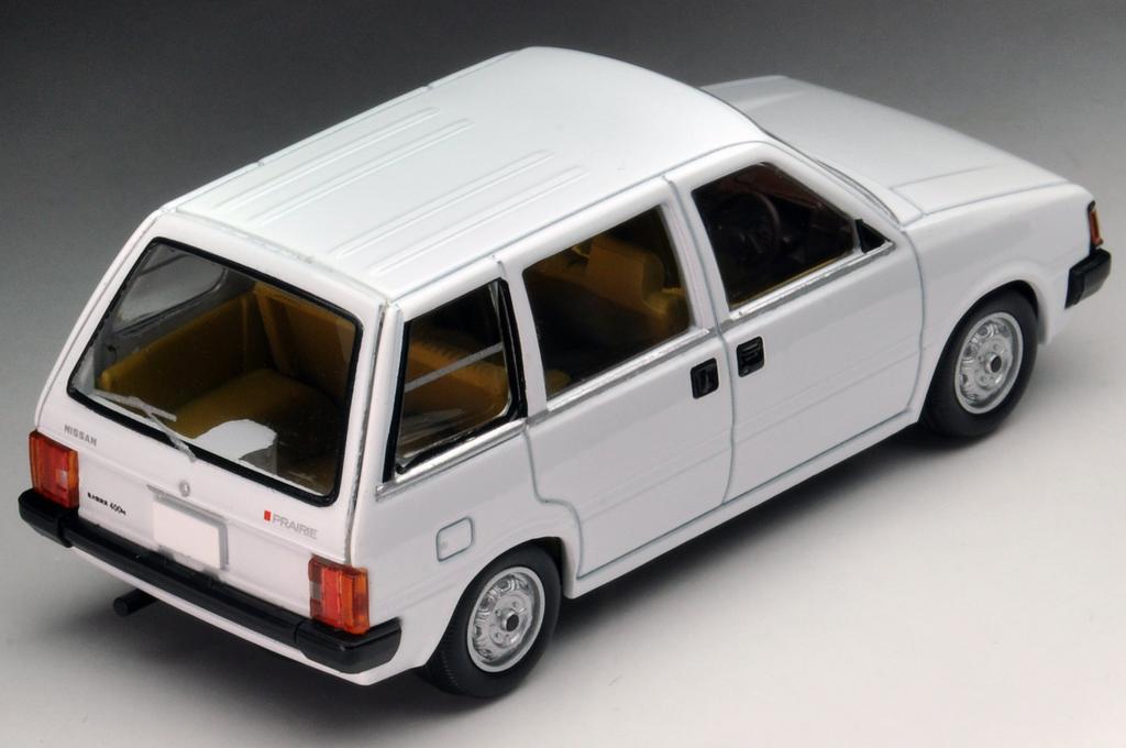 Tomica Limited Vintage Neo Scale Prairie Estate NV 1982 White Finished Product 1/64 LV-N160a