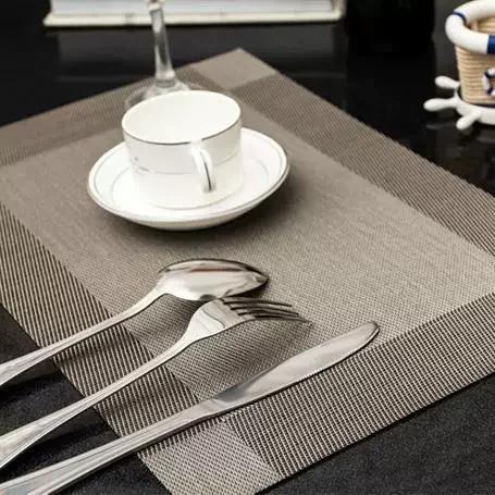 

Solid Color Striped PVC Anti-Slip Mat Western Style Insulated Coaster for Kitchen Tableware European Table Accessories S серебряный