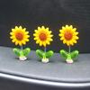 Neues Auto Niedliche Sonnenblume Schüttelkopf Ornamente Auto Mittelkonsole Armaturenbrett Spiegel Dekoratives Zubehör Kann Lufterfrischer Halten