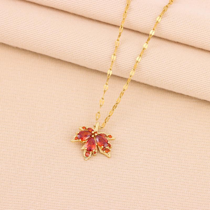 New Fashion Love Memory Red Maple Leaf Pendant Necklace For Women Cute Romantic Female Neck Chain Ladies Stainless Steel Jewelry