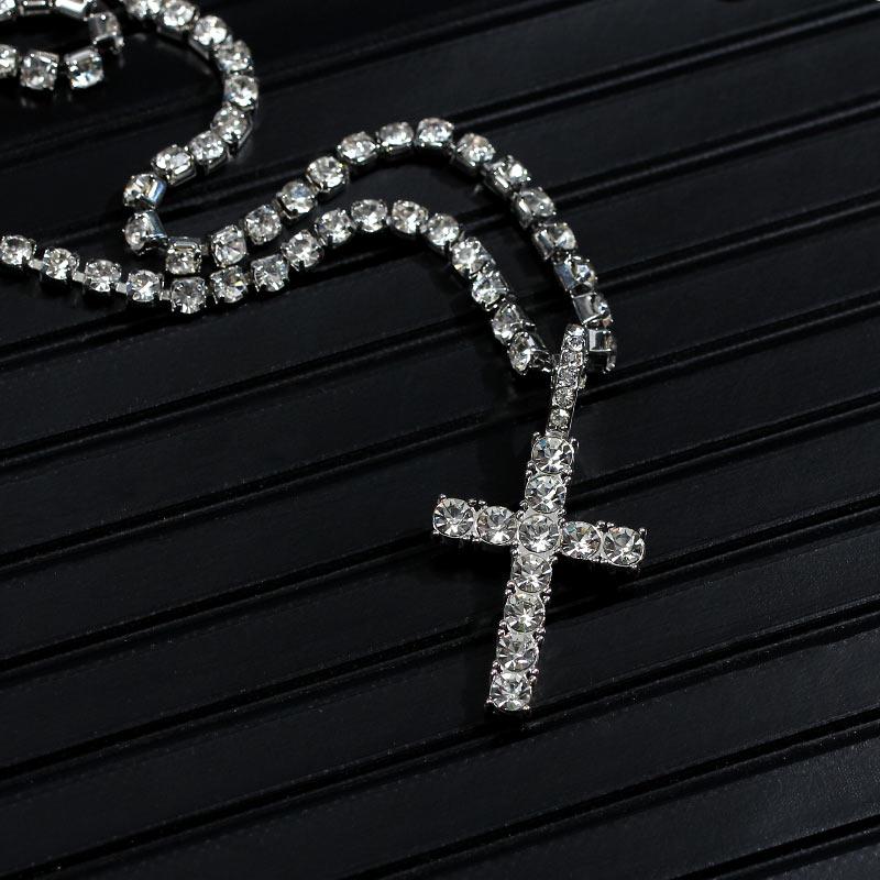 Punk Hip Hop Rhinestone Cross Pendant Necklace for Women Men Bling Iced Out Crystal Chain Choker Necklace Jewelry On The Neck