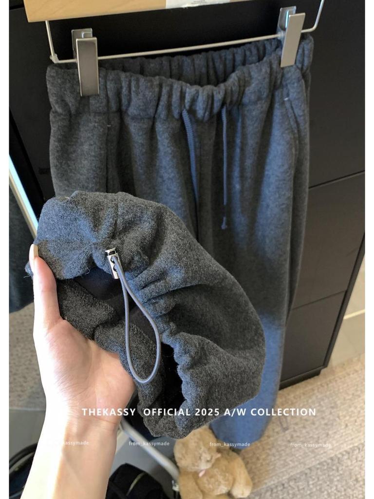 Women's Winter Casual Wide-Leg Drawstring Pants – Fashionable, Lazy Style, Tapered, Floor-Length, Thickened, and Versatile Straight Leg Design.