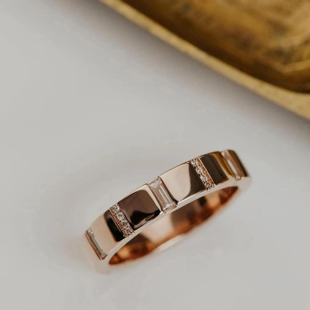 Baguette Cubic Zirconia Full Eternity Vielsesring: Forlovelsesring belagt med gult gull: Minimalistisk brudesmykke gave til kvinner