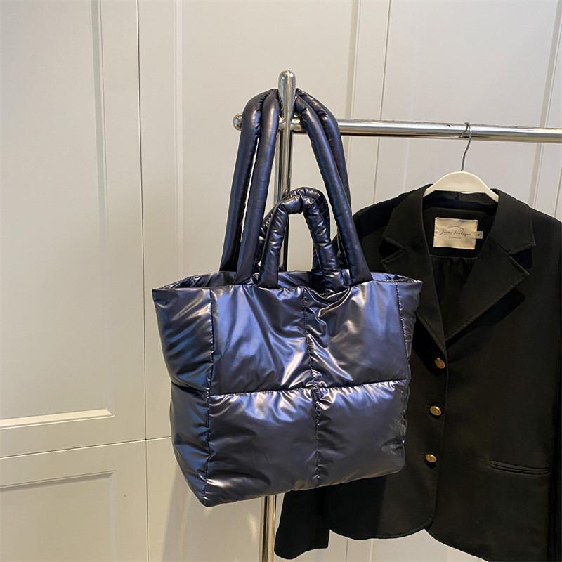 Ielgy Premium Texture Bag Large Capacity Fashion Autumn Winter Cotton Padded Clothes One Shoulder Portable Commuter Tote Bag