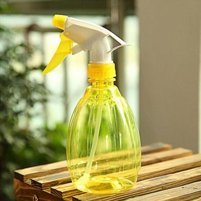 Melonenform Wassersprühflasche Langlebig Praktisch Kunststoff Gießkanne Einfach zu Bedienen Blumensprühkanne Gartenbau Bewässerung