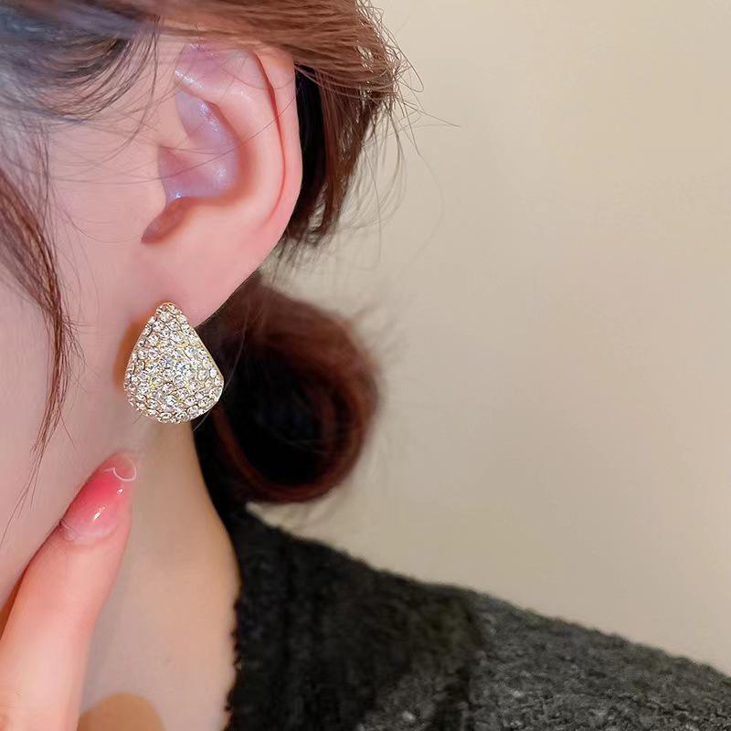 Boucles d'oreilles pendantes modernes haut de gamme en diamant brillant pour femmes - Accessoire de mode luxueux et polyvalent