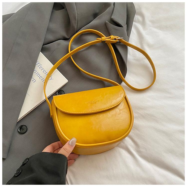 

2025 summer new summer simple fashion trend soft leather women s high value casual and fashionable shoulder messenger bag