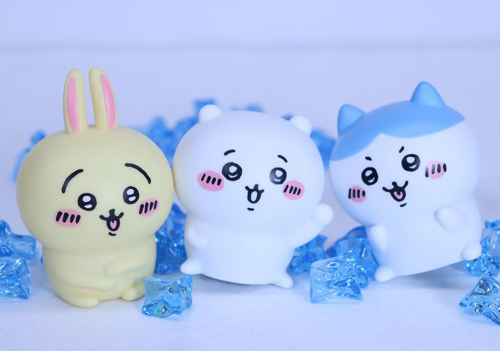 Chiikawa by Seeds Products Floating Bathtime Flush Mascot Rabbit -