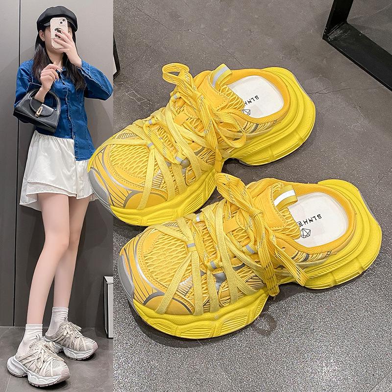 Thick-soled straps, mesh lightweight and versatile casual women's shoes, breathability increased, spring 2025 half-drag
