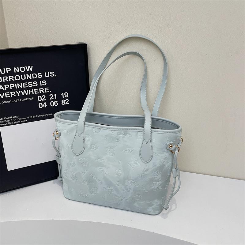 

Сумка большой вместимости женская 2025 новая высококлассная студенческая сумка через плечо для занятий женская портативная дорожная сумка-тоут синий