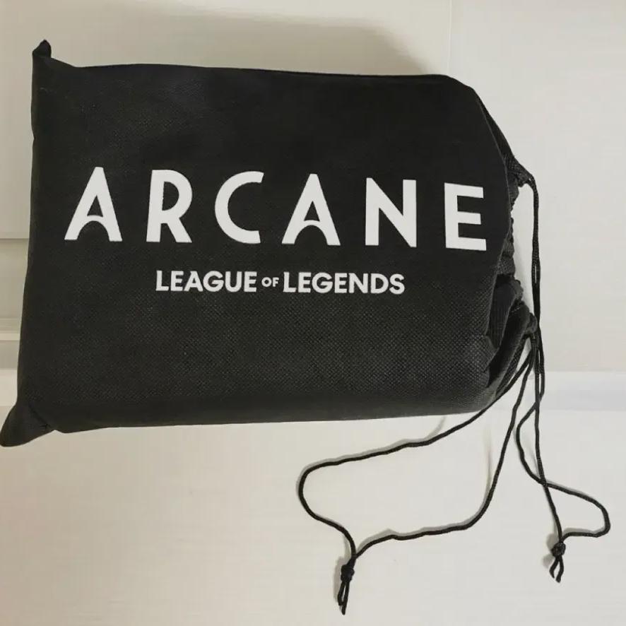 

Arcane League Of Legends Popup Store Blanket
