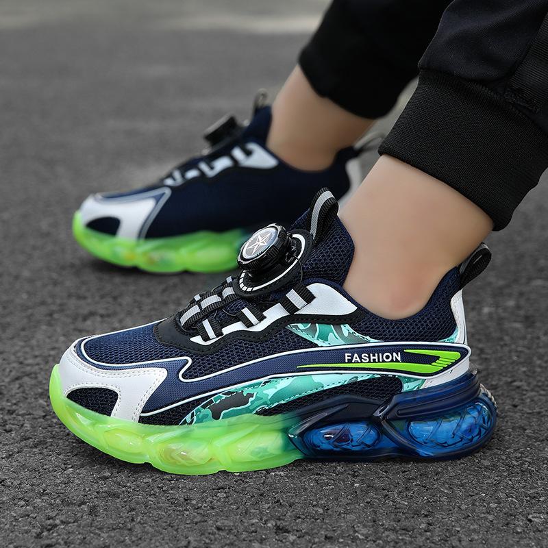 Cross-border Boys' Shoes 24 Spring New Mesh Breathable Swivel Buckle Lightweight Children's Sneakers Boys' Travel Shoes