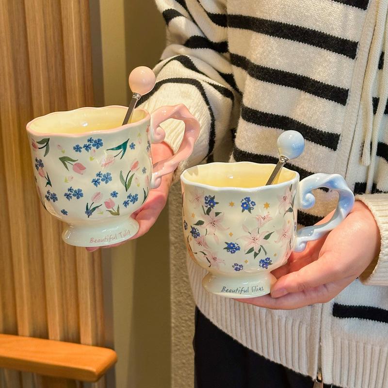 Exquisite Flower Goblet High End Ceramic Mug for Girls Birthday Gifts Best Friend Souvenir Gift Box