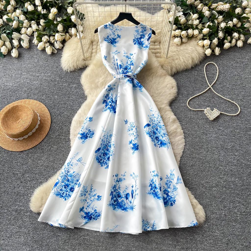 Blue and white porcelain wind sleeveless flower print dress women's summer V-neck waist thin temperament long dress commuting